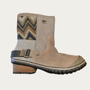 Sorel Slimshortie Chevron Boots SIZE 7